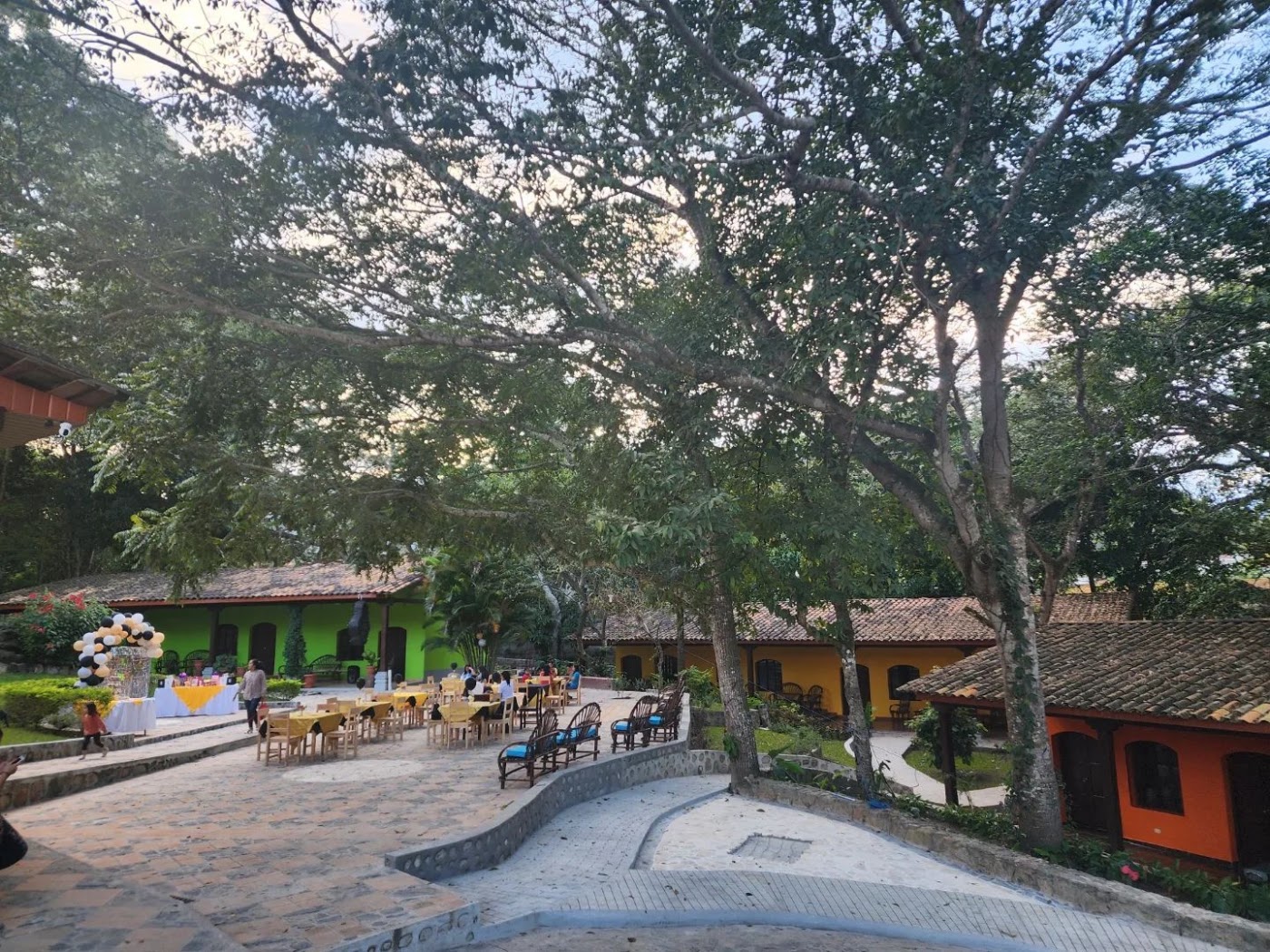 Hotel La Arboleda Colonial